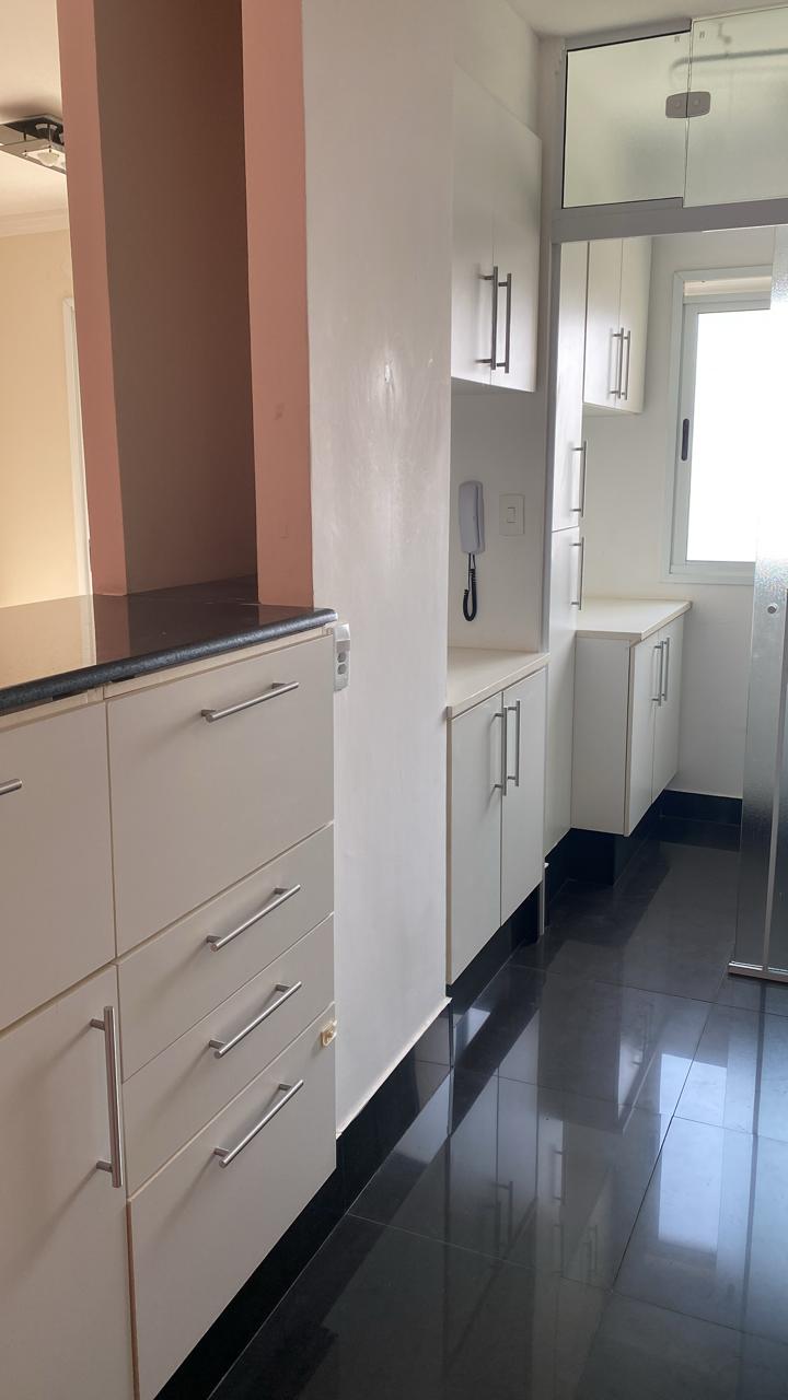 Apartamento à venda com 2 quartos, 60m² - Foto 11