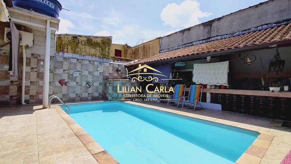 Casa, 5 quartos, 131 m² - Foto 1