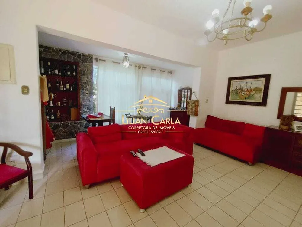 Casa, 4 quartos, 182 m² - Foto 1
