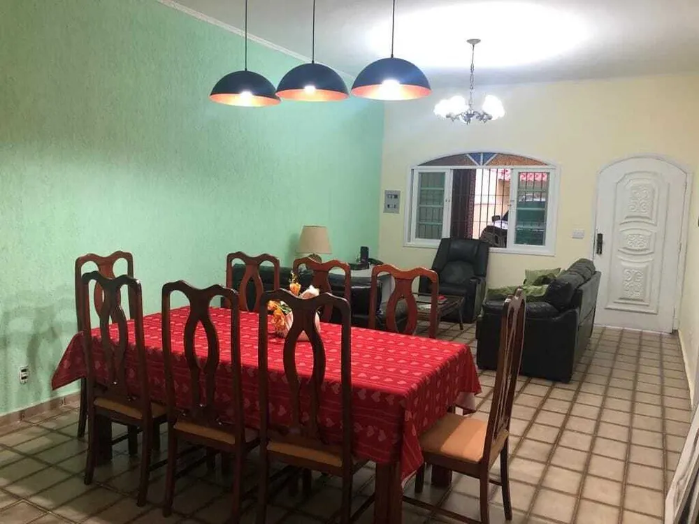 Casa, 4 quartos, 204 m² - Foto 2