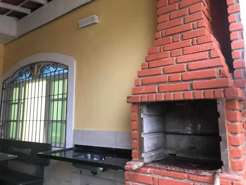 Casa, 4 quartos, 204 m² - Foto 1
