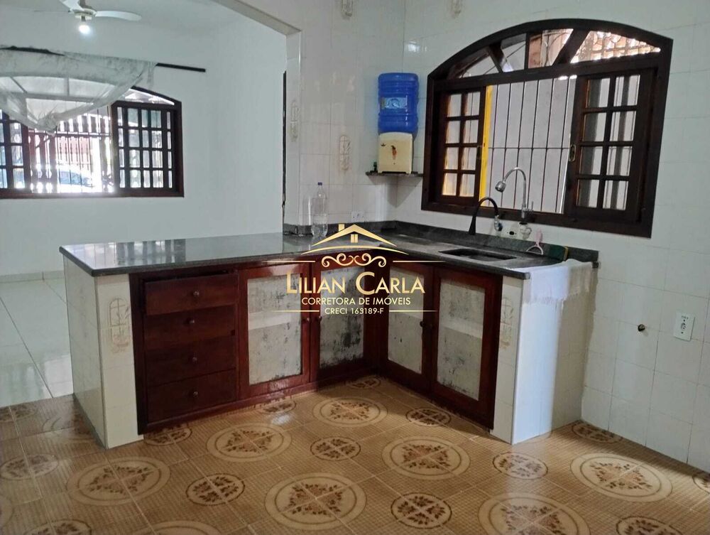 Casa à venda com 2 quartos, 90m² - Foto 3