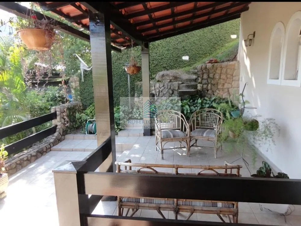 Casa, 4 quartos, 330 m² - Foto 2