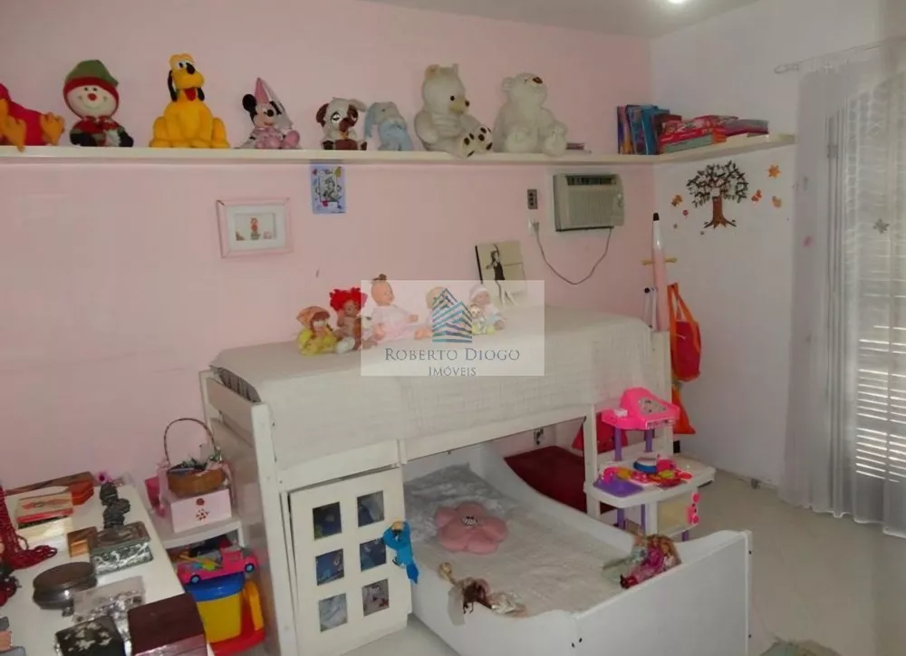 Casa, 4 quartos, 330 m² - Foto 1
