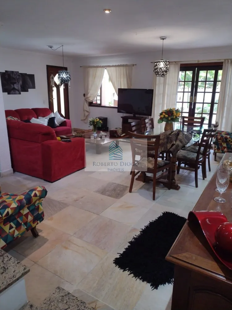Casa, 3 quartos, 200 m² - Foto 1
