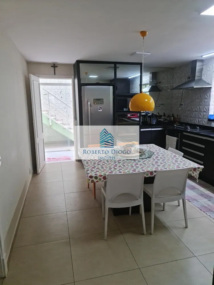 Casa, 4 quartos, 255 m² - Foto 13