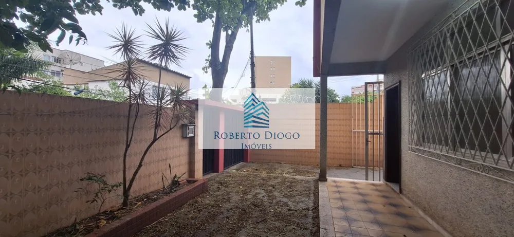 Casa, 3 quartos, 247 m² - Foto 2