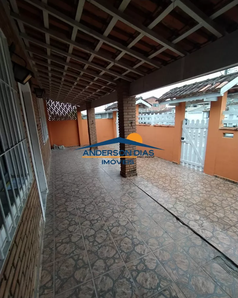 Casa à venda com 3 quartos, 150m² - Foto 2