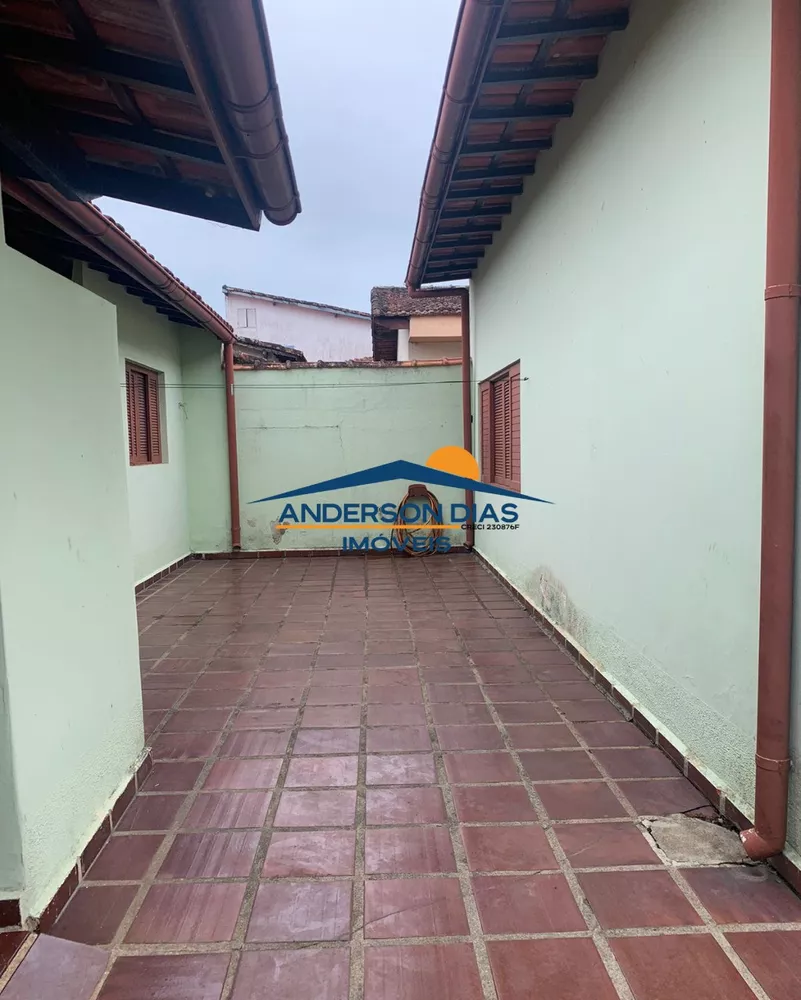 Casa, 3 quartos, 250 m² - Foto 1