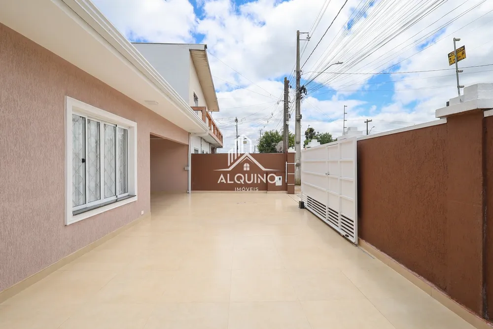 Casa, 3 quartos, 224 m² - Foto 2