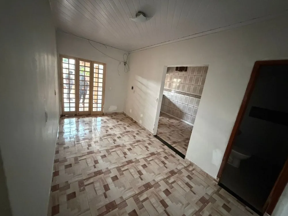 Casa, 2 quartos, 300 m² - Foto 4
