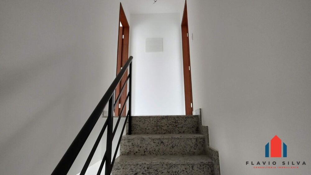 Casa à venda com 2 quartos, 85m² - Foto 5