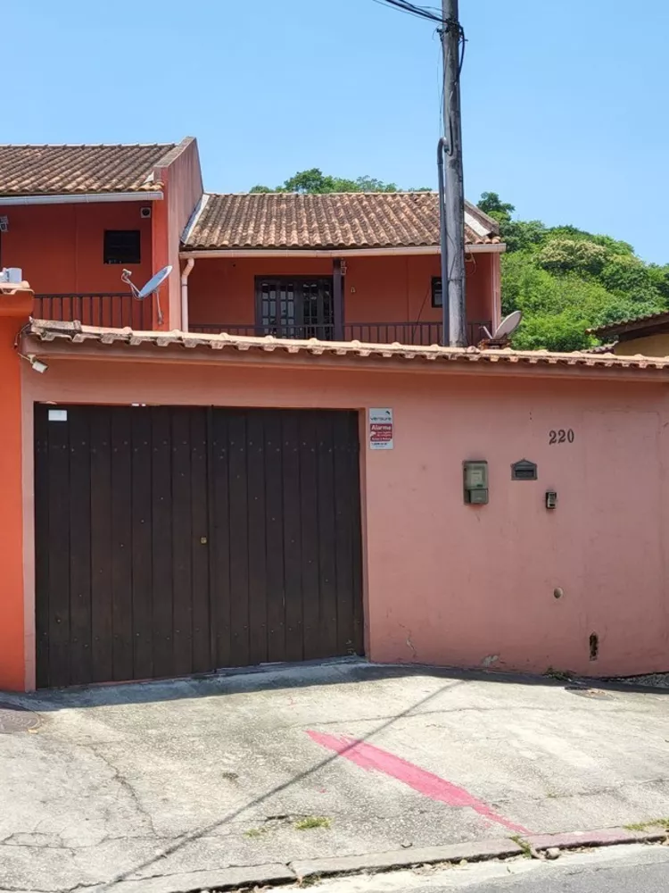 Casa à venda com 3 quartos, 260m² - Foto 4