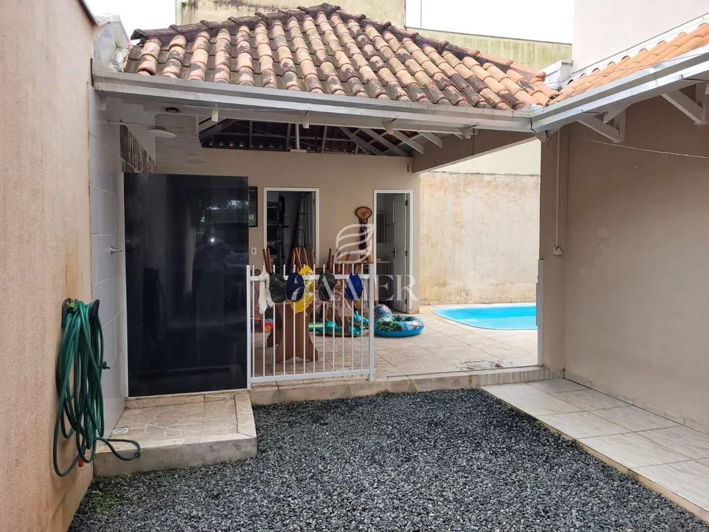 Sobrado, 4 quartos, 266 m² - Foto 1
