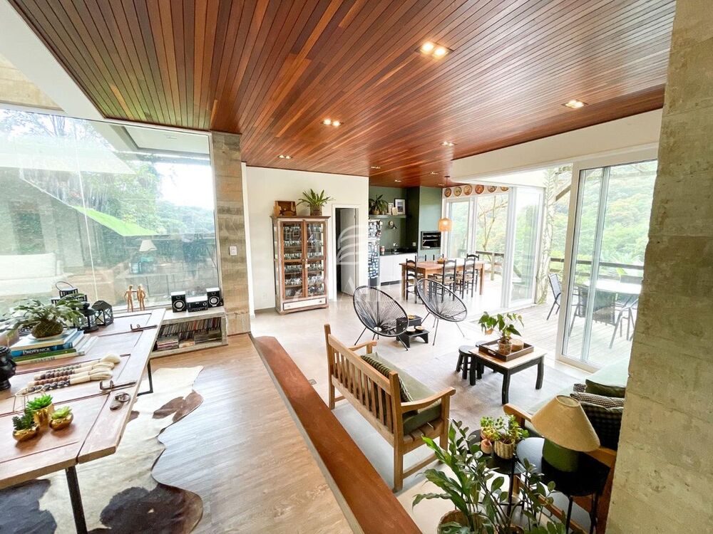 Sobrado, 3 quartos, 623 m² - Foto 2