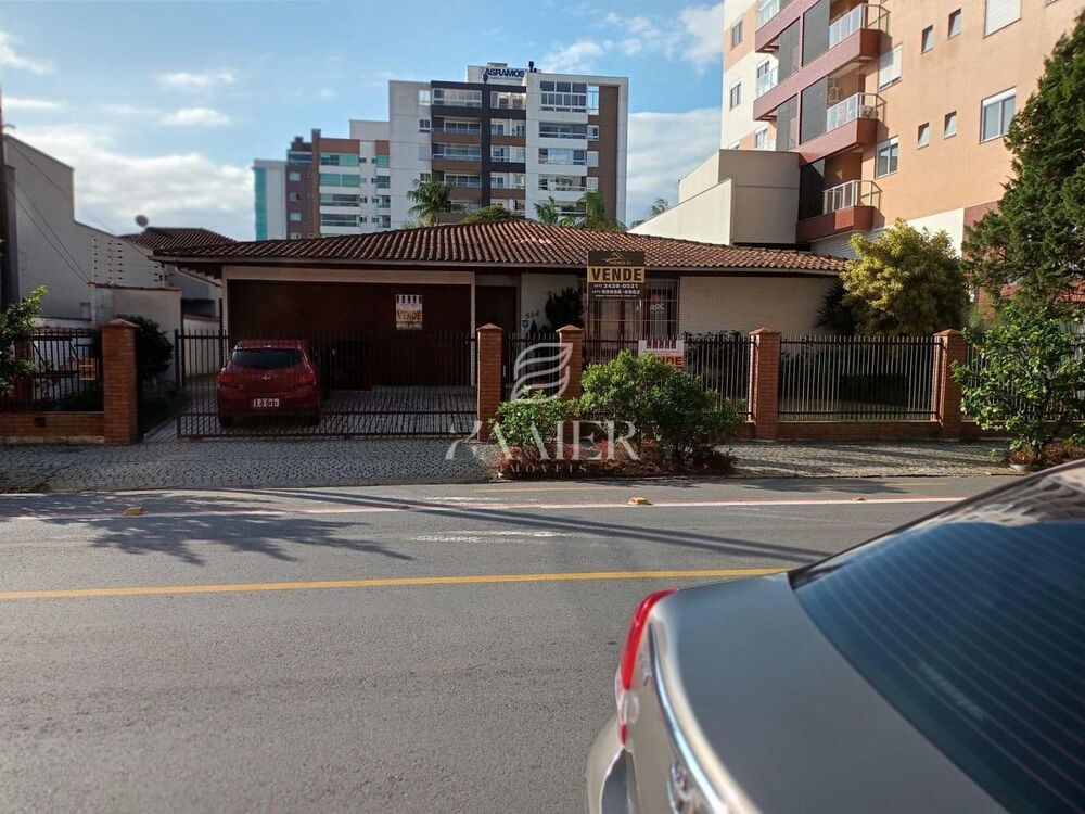 Casa, 3 quartos, 245 m² - Foto 11