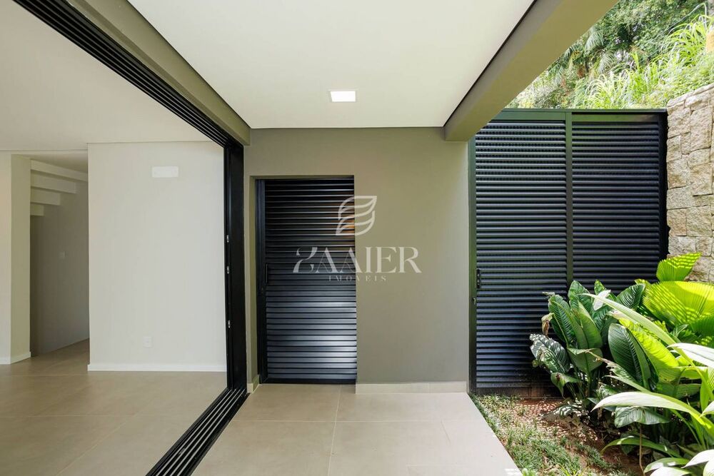 Sobrado à venda com 3 quartos, 291m² - Foto 4