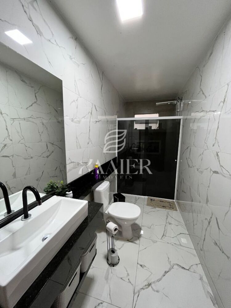 Casa, 3 quartos, 217 m² - Foto 2