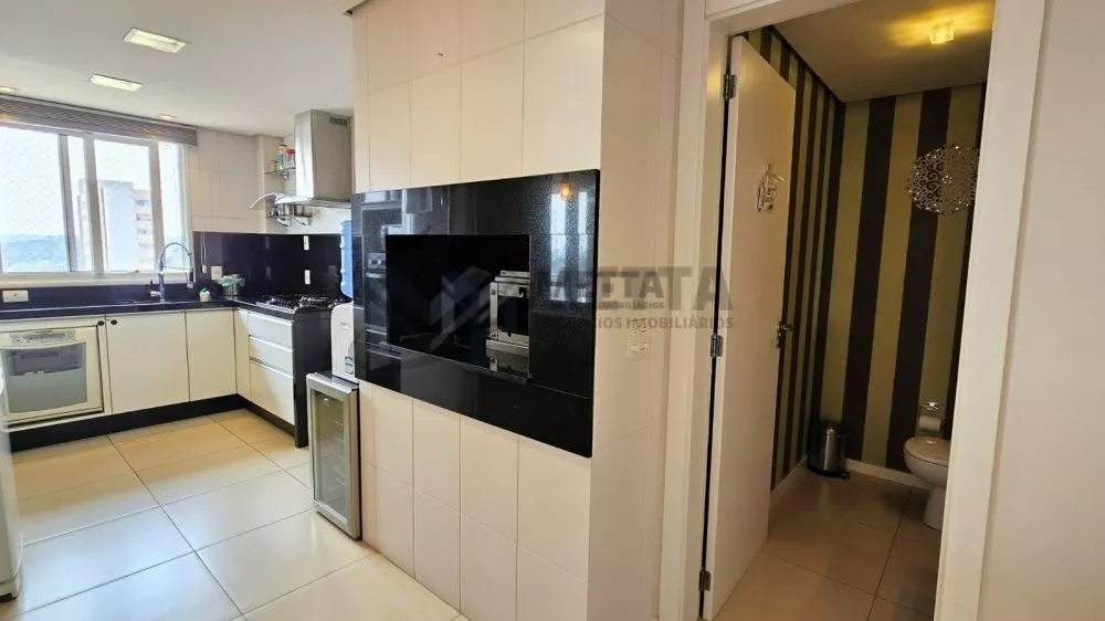 Apartamento à venda com 3 quartos, 284m² - Foto 8