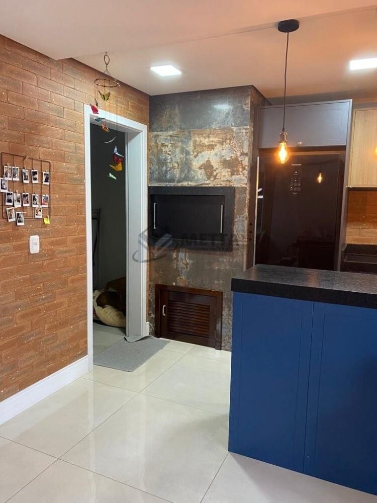 Sobrado, 3 quartos, 173 m² - Foto 1