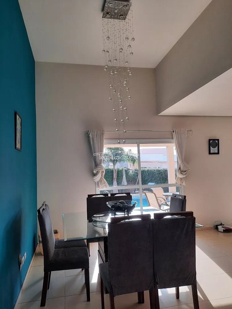 Casa à venda com 3 quartos, 193m² - Foto 2