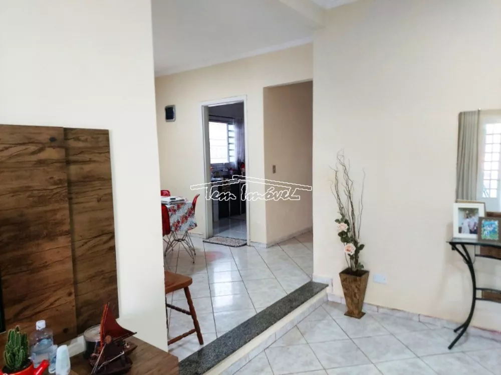 Casa à venda com 3 quartos, 133m² - Foto 3