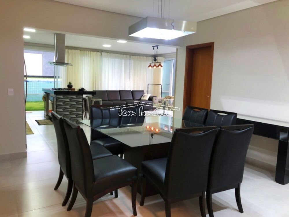 Chácara, 4 quartos, 920 m² - Foto 1