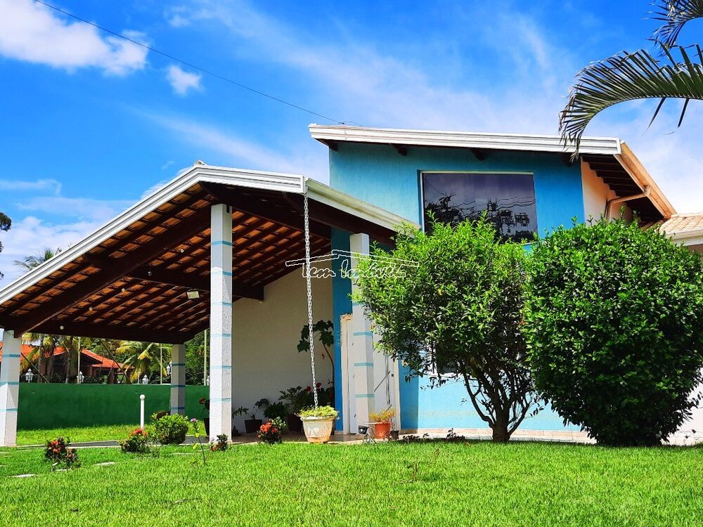 Chácara à venda com 5 quartos, 208m² - Foto 1