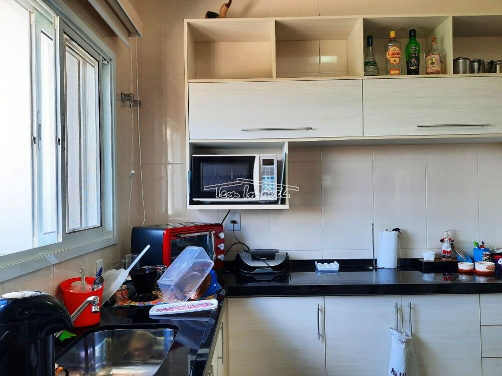 Chácara à venda com 5 quartos, 208m² - Foto 2