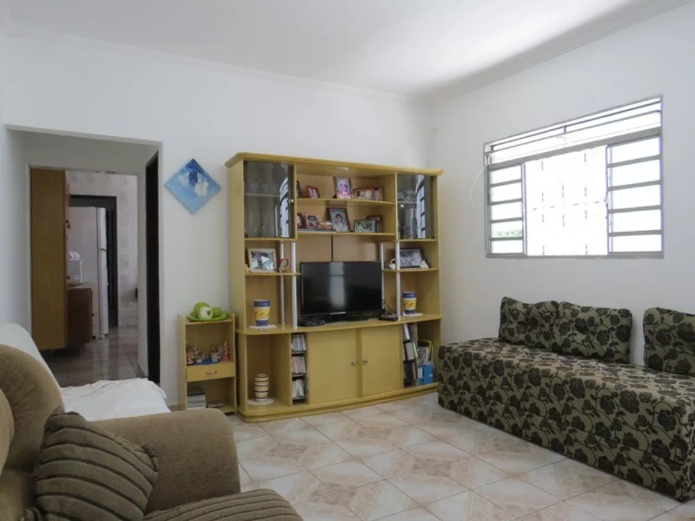 Casa à venda com 2 quartos, 79m² - Foto 4