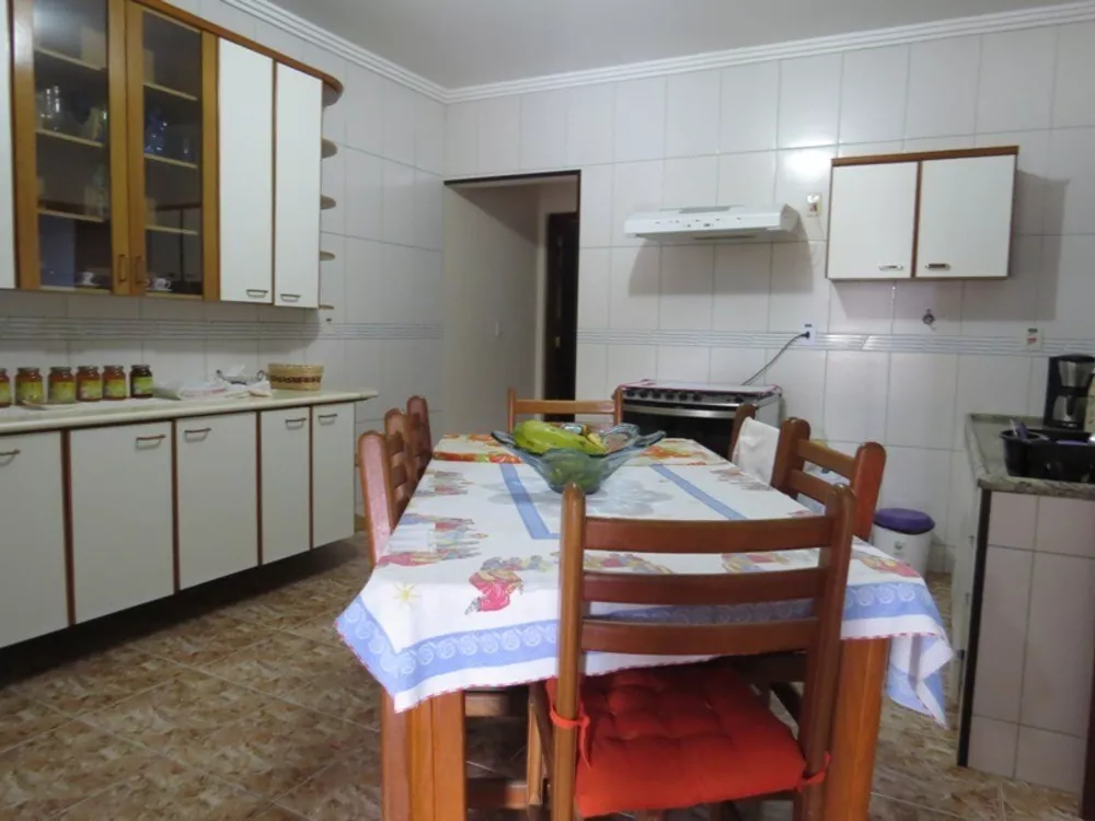 Casa à venda com 3 quartos, 187m² - Foto 6