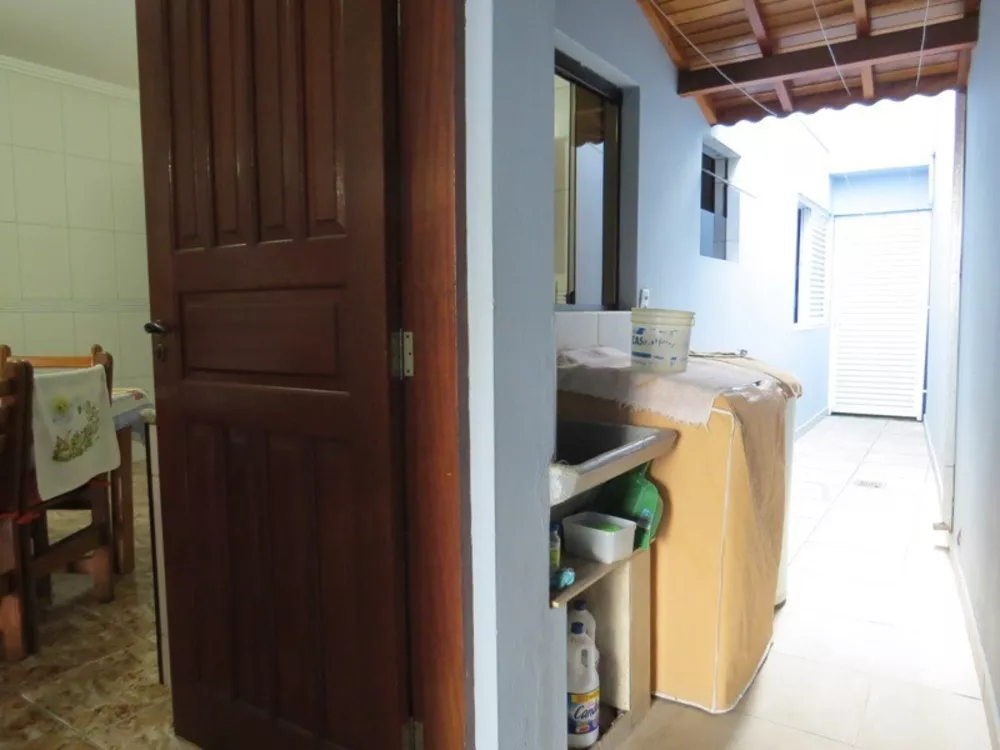 Casa à venda com 3 quartos, 187m² - Foto 11