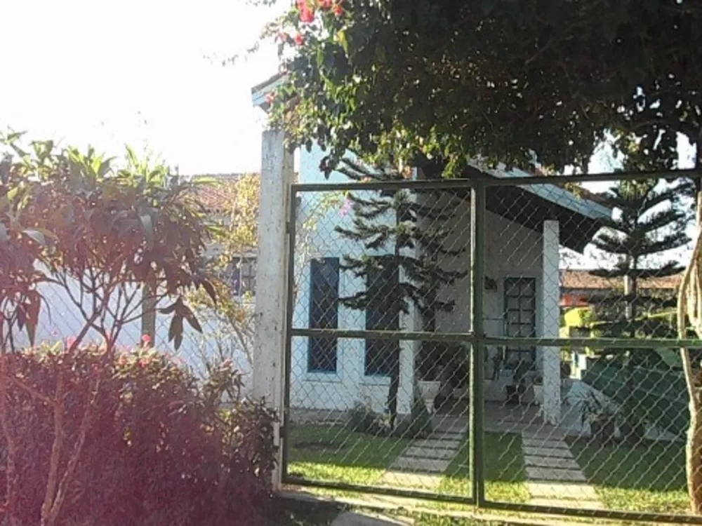 Fazenda à venda com 3 quartos, 140m² - Foto 2