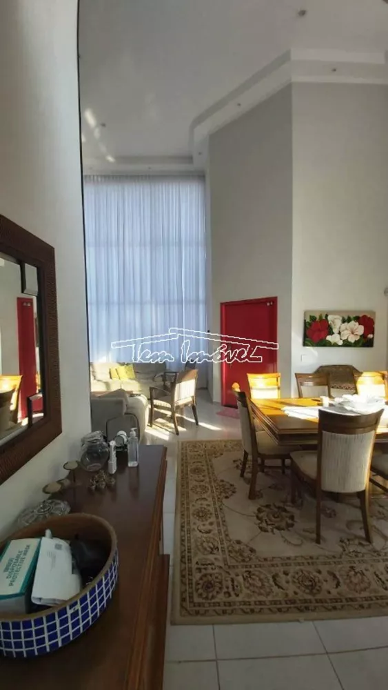 Casa à venda com 5 quartos, 260m² - Foto 2