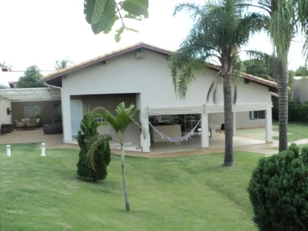 Fazenda à venda com 5 quartos, 700m² - Foto 2