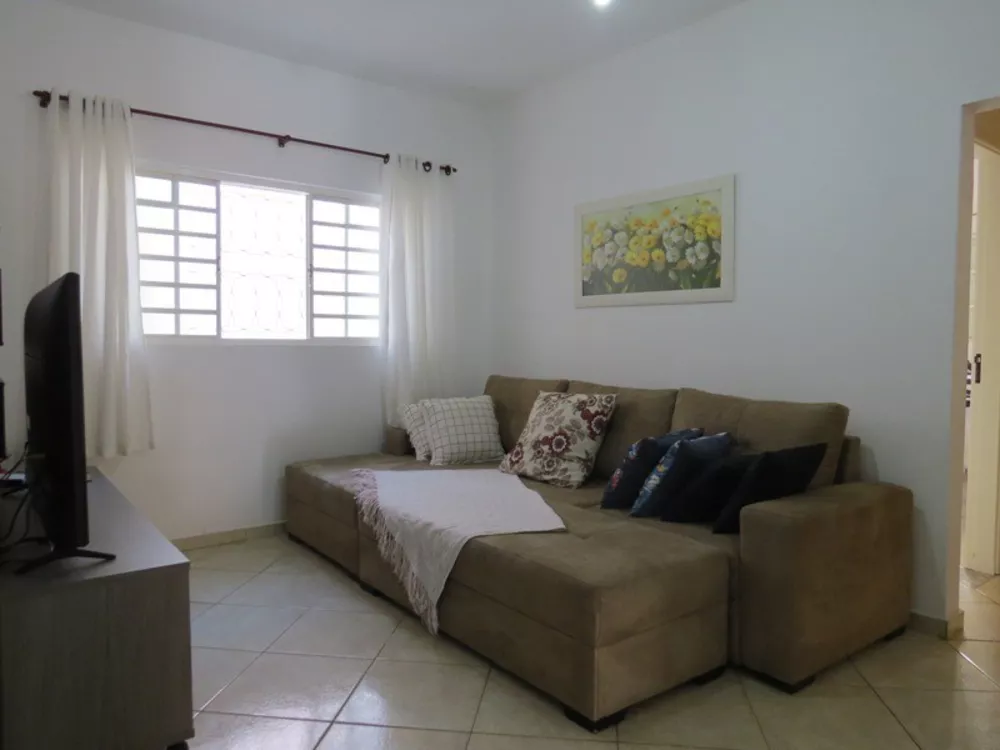 Casa à venda com 3 quartos, 153m² - Foto 2