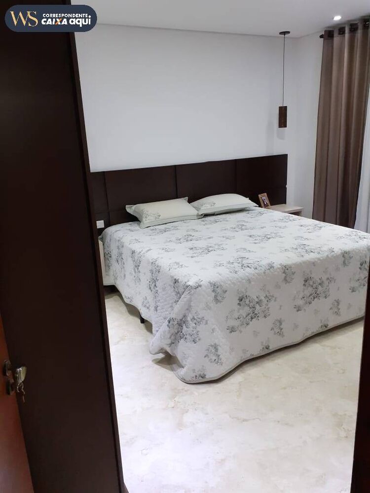 Chácara à venda com 3 quartos, 240m² - Foto 2