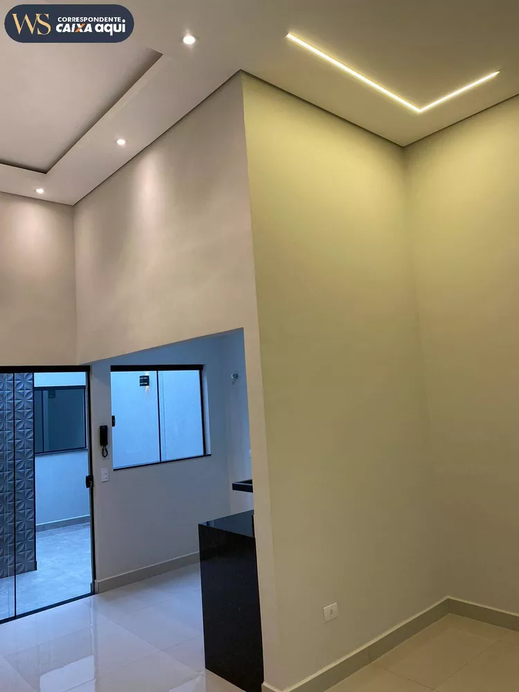 Casa à venda com 3 quartos, 100m² - Foto 4