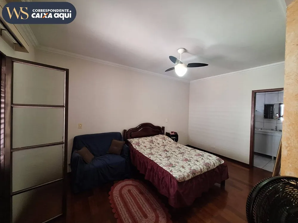 Casa, 4 quartos, 252 m² - Foto 11