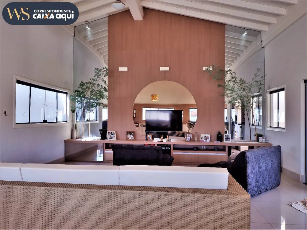 Casa, 3 quartos, 340 m² - Foto 2