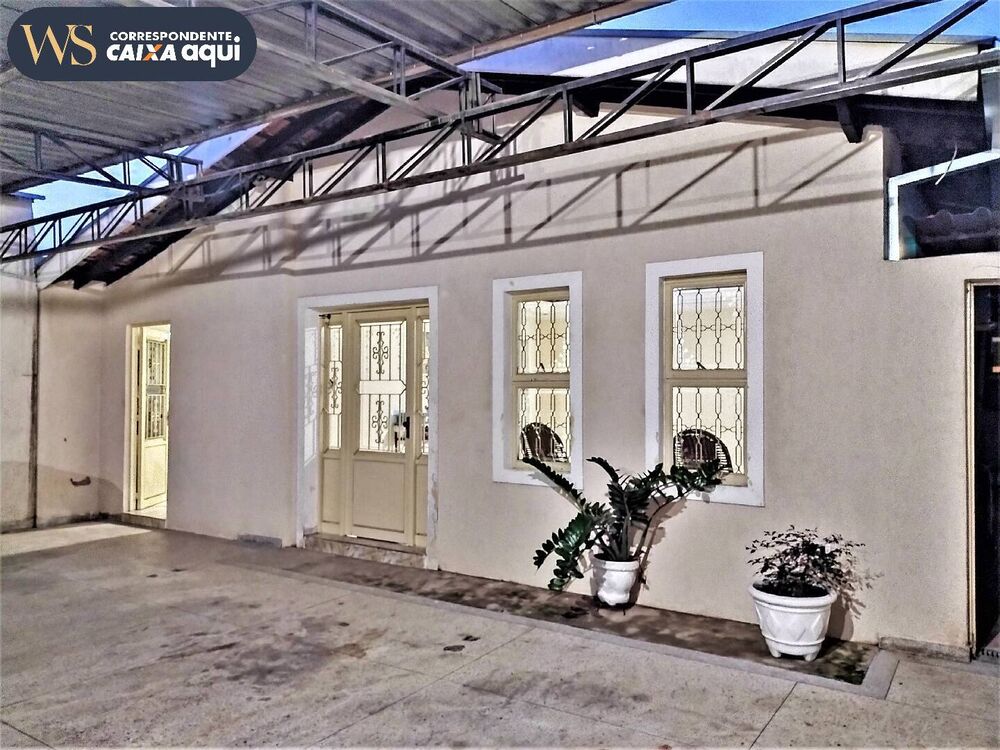 Casa à venda com 3 quartos, 230m² - Foto 4