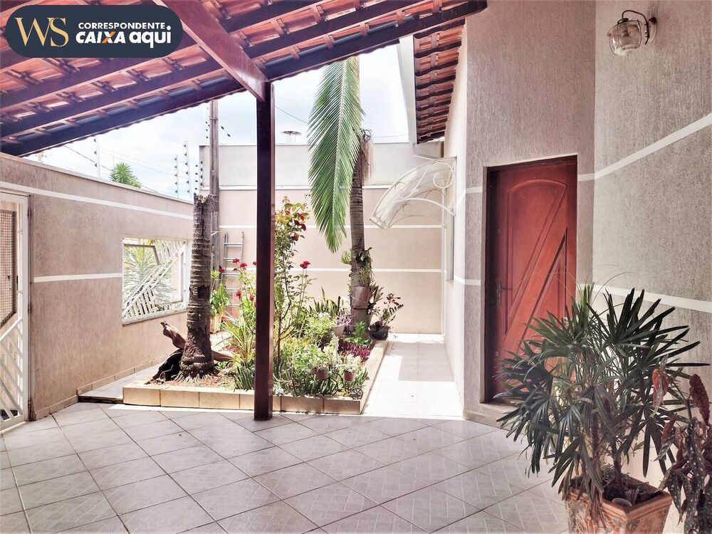 Casa, 4 quartos, 200 m² - Foto 1