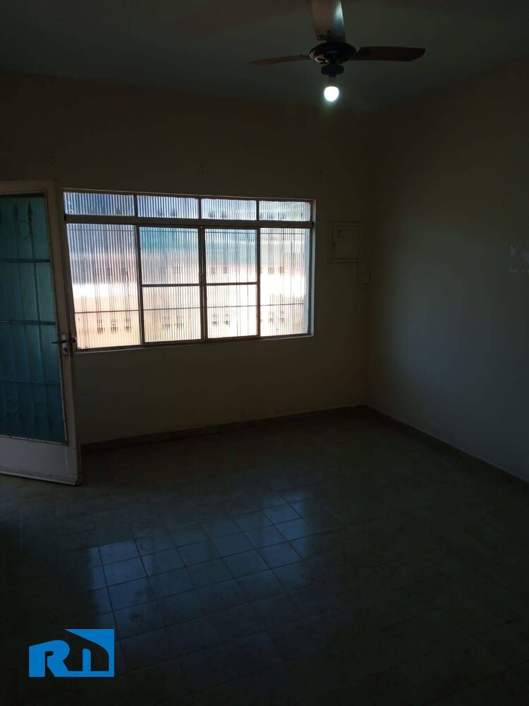 Casa à venda com 2 quartos, 280m² - Foto 3