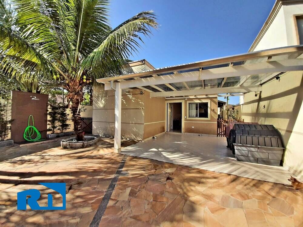 Casa, 3 quartos, 300 m² - Foto 1