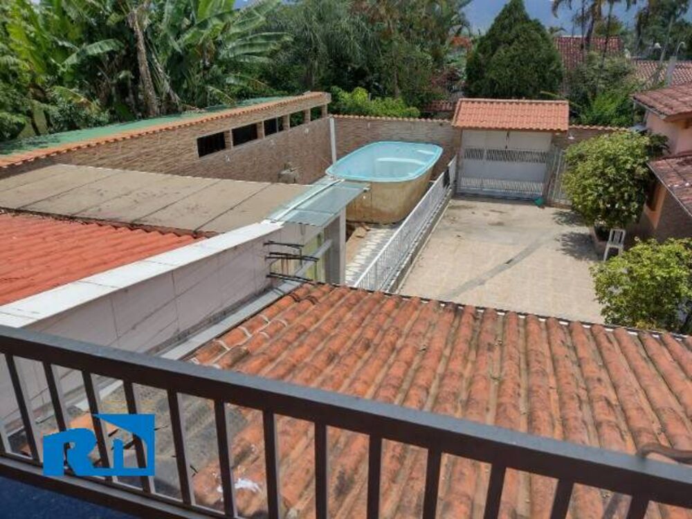 Casa à venda com 3 quartos, 190m² - Foto 4