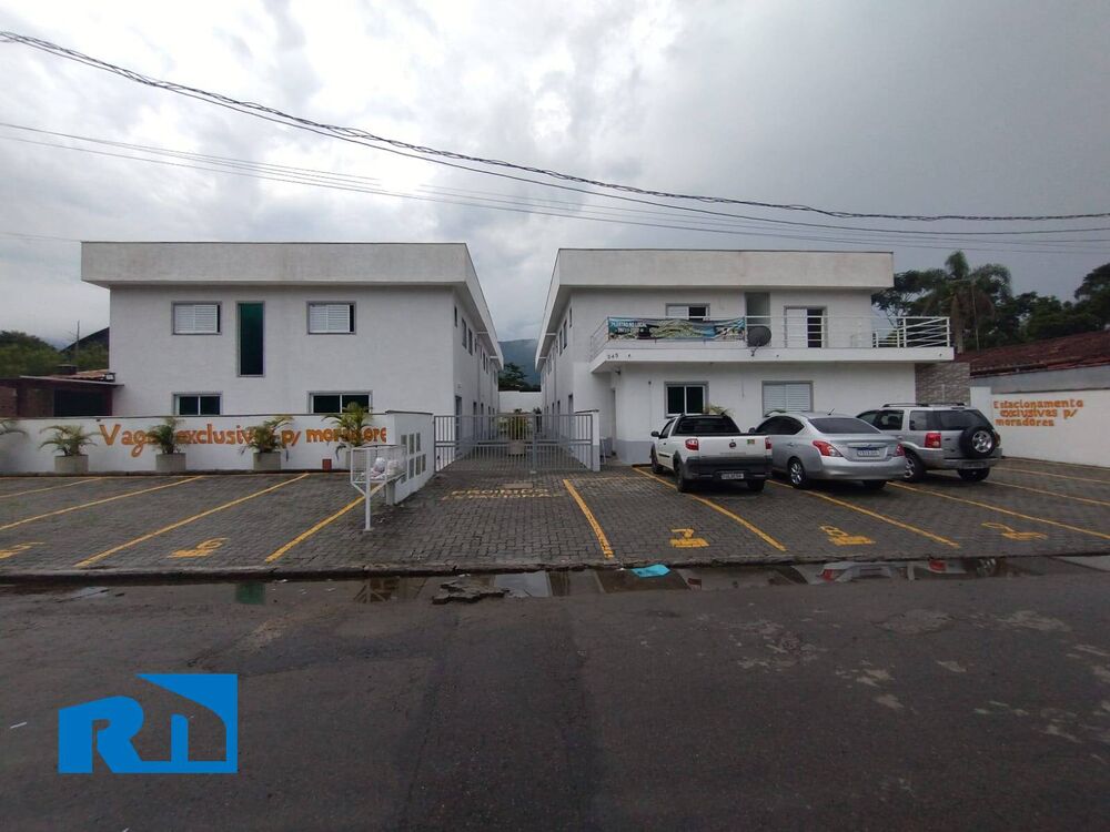 Casa à venda com 3 quartos, 110m² - Foto 1
