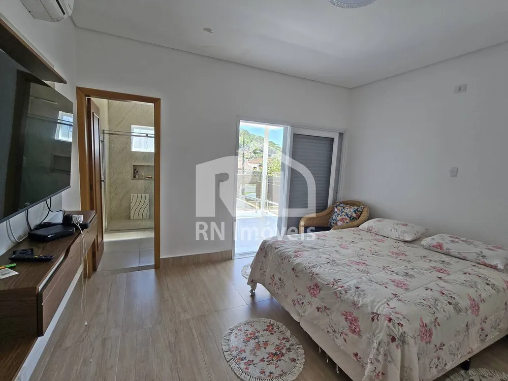 Casa, 4 quartos, 194 m² - Foto 2