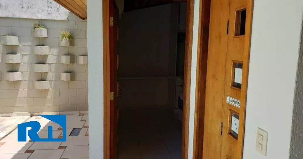 Casa à venda com 3 quartos, 215m² - Foto 4