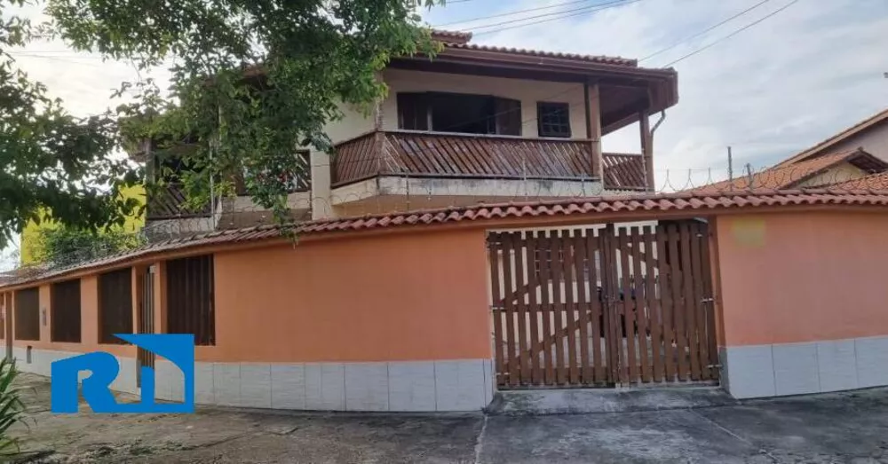 Casa à venda com 3 quartos, 410m² - Foto 2