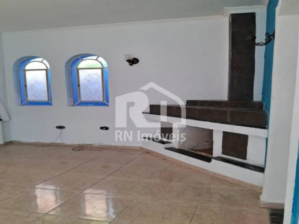 Casa, 3 quartos, 243 m² - Foto 1